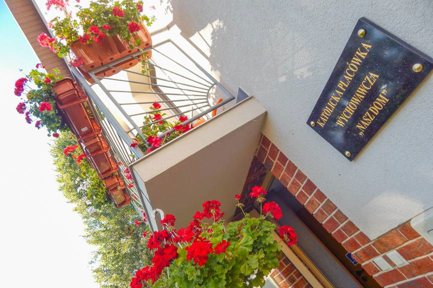 Dziewczęta pod opieką "Naszego Domu" w Miejscu Piastowym