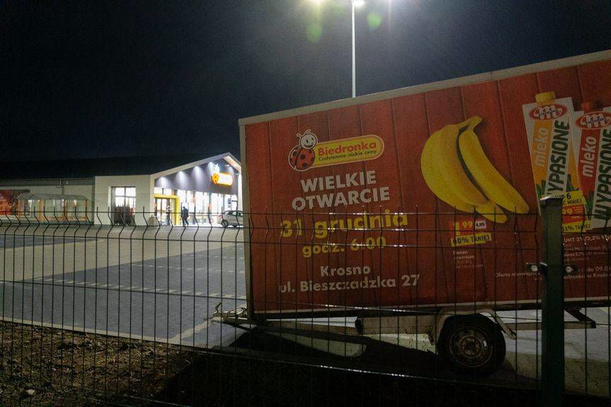 Market gotowy. Otwarcie Biedronki w Krośnie w Sylwestra