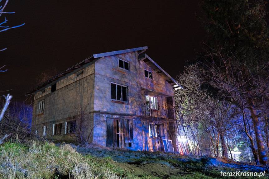 Pożar w domu w Lubatówce