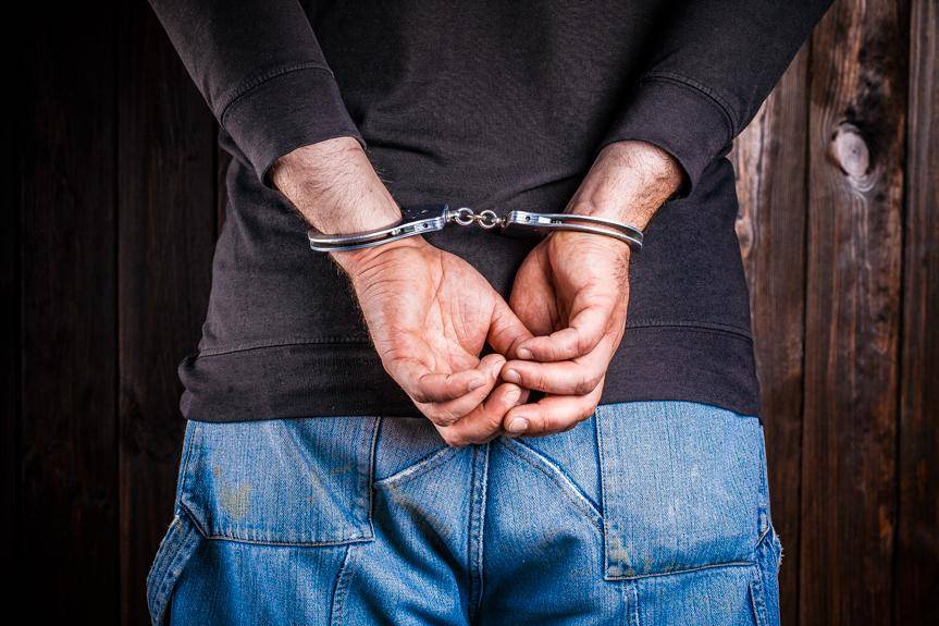 REGION. Dobijał się do drzwi komendy