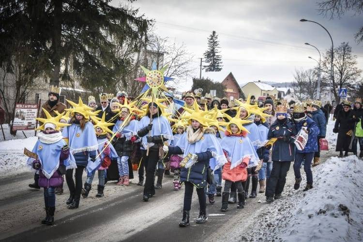 Orszaki Trzech Króli w Krośnie i powiecie. Tak wyglądały w poprzednich latach