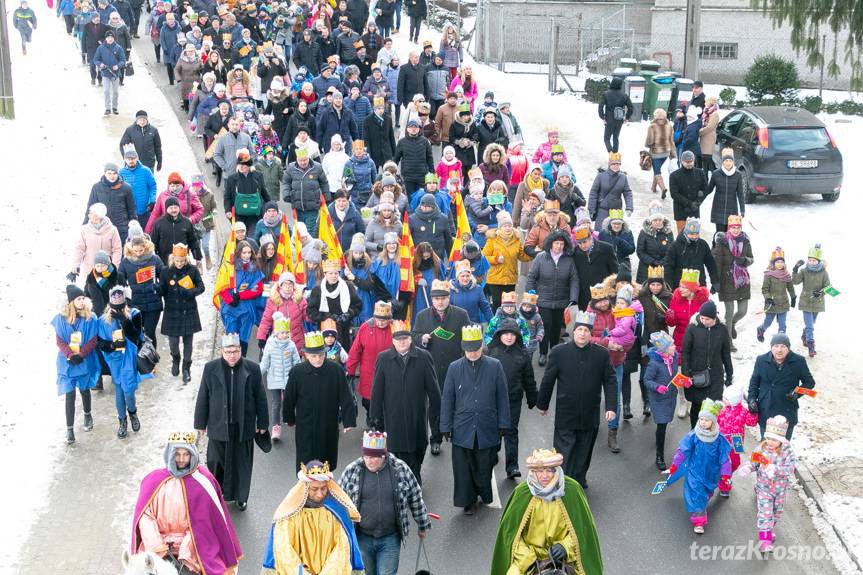 Orszaki Trzech Króli w Krośnie i powiecie. Tak wyglądały w poprzednich latach