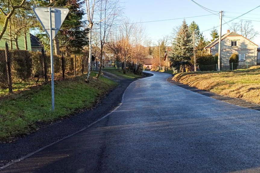 Wyremontowano drogi w Moderówce i Podniebylu