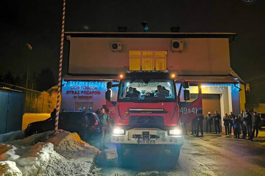 Nowy samochód w OSP Iskrzynia