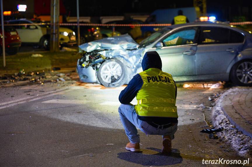 Zderzenie trzech samochodów na Sikorskiego