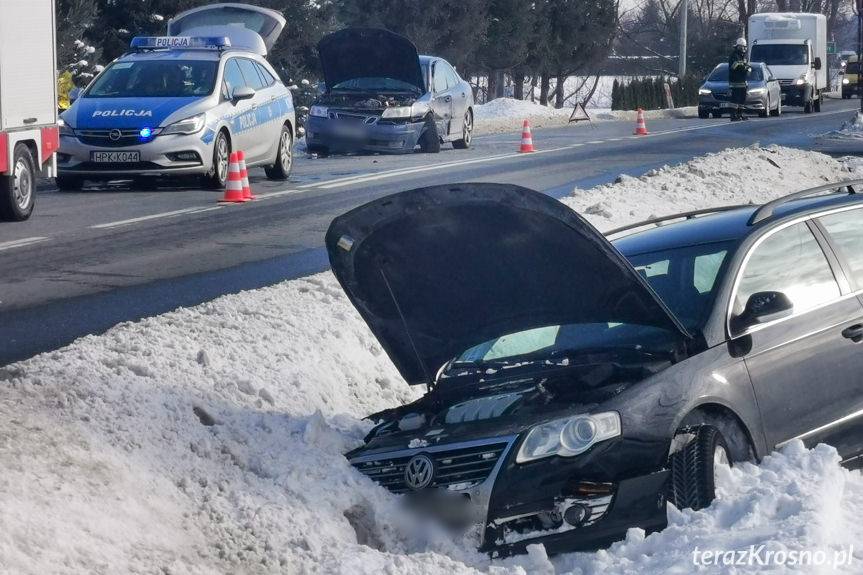Bajdy. Zderzenie dwóch samochodów, dwie osoby w szpitalu
