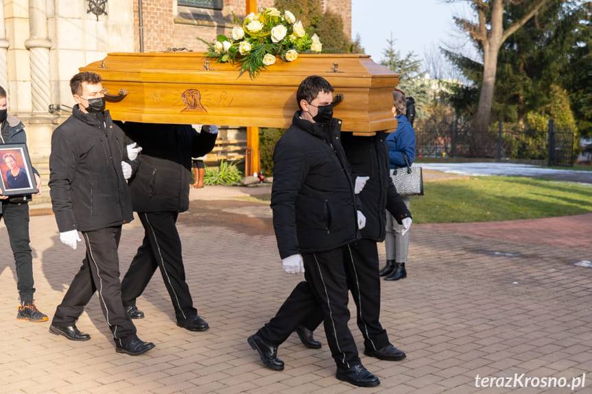 Pogrzeb Krystyny Marć. Radna spoczęła na cmentarzu w Jedliczu
