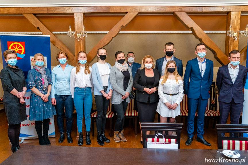 Miejsce Piastowe. Stypendia dla sportowców wręczone