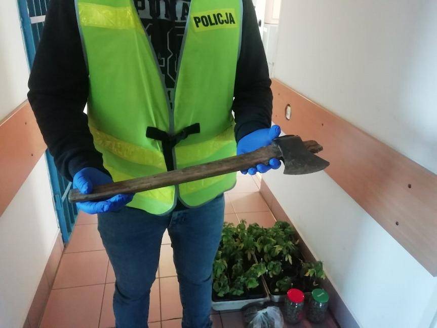 REGION. Narkotyki i siekiera u awanturnika w Brzozowie