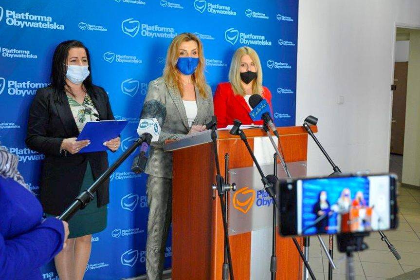 Matki kontra ZUS. Posłanka Joanna Frydrych interweniuje