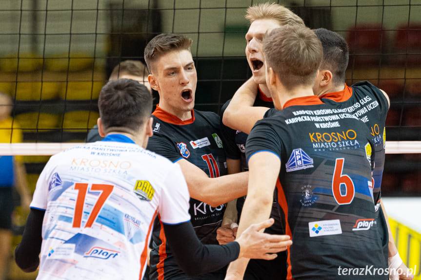 Play-off: Karpaty Krosno - MKS MOSiR Jasło 3:0 