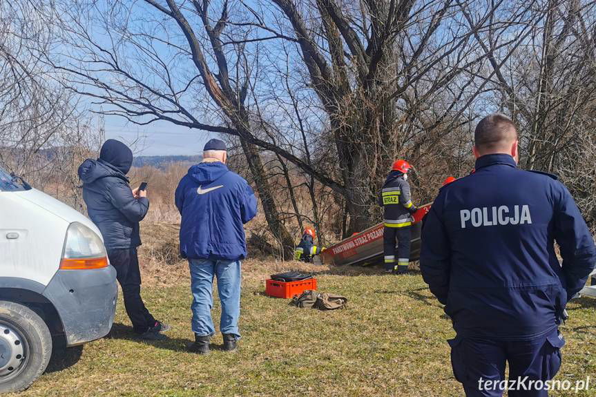 Ustrobna. Zwłoki mężczyzny w Wisłoku 