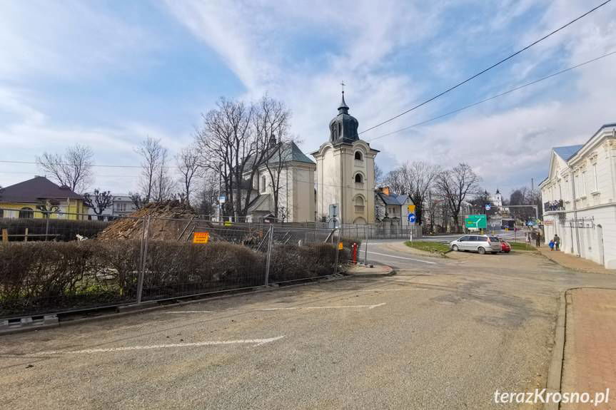 Przebudowują skwer zielony w Dukli