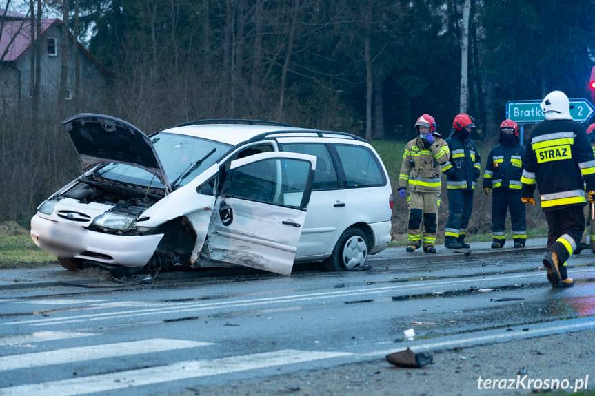 Wypadek w Ustrobnej, zderzenie volkswagena i forda