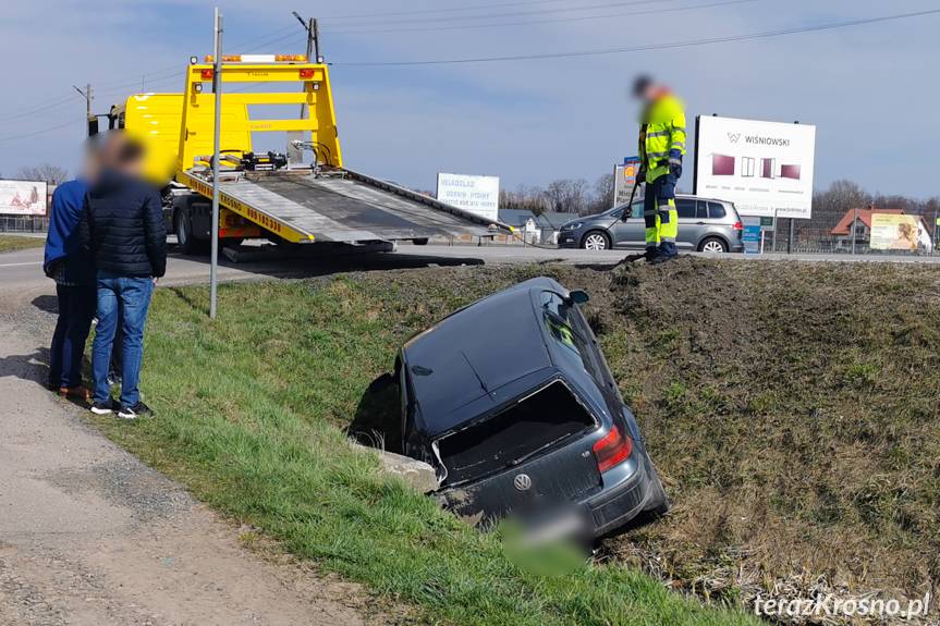 Zderzenie dwóch volkswagenów w Rogach