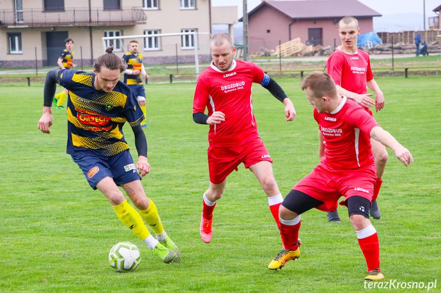 Iskra zaaplikowała 8 bramek drużynie z Rymanowa-Zdroju 