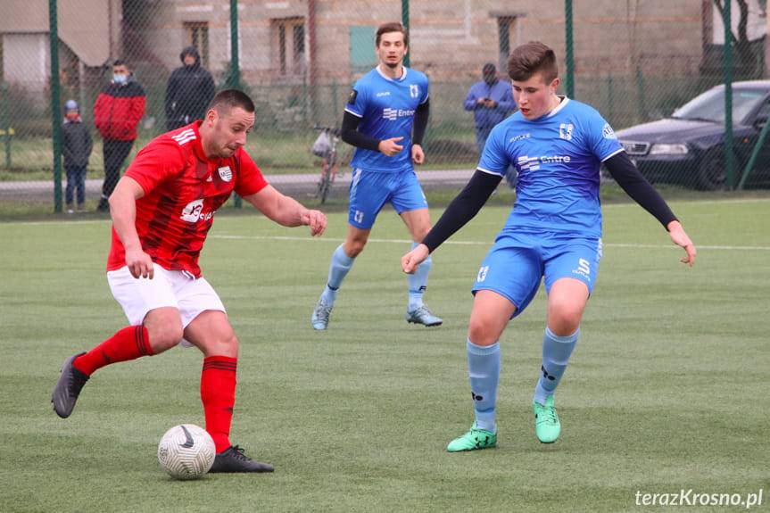 Hat trick Jakuba Satura w meczu w Krośnie