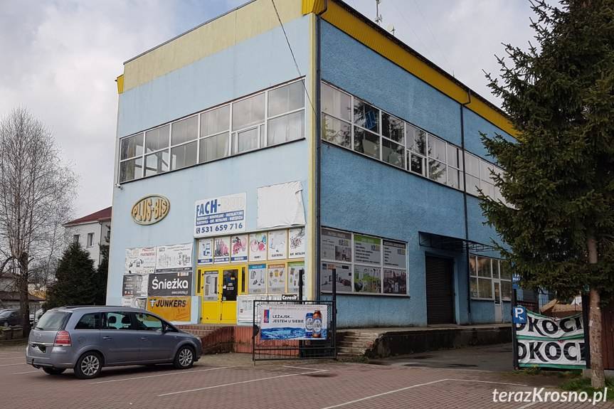 Co z masztem telefonii komórkowej w centrum Korczyny?