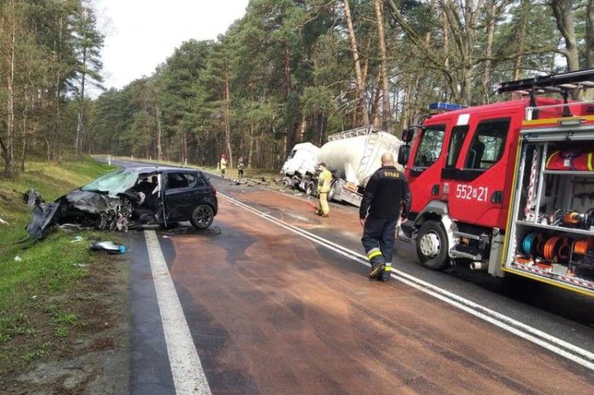 REGION. Zderzenie ciężarówki z osobówką