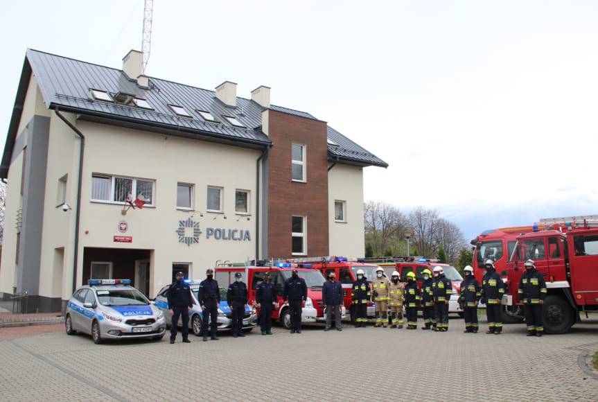 Jedlicze. Oddali hołd zamordowanemu policjantowi z Raciborza