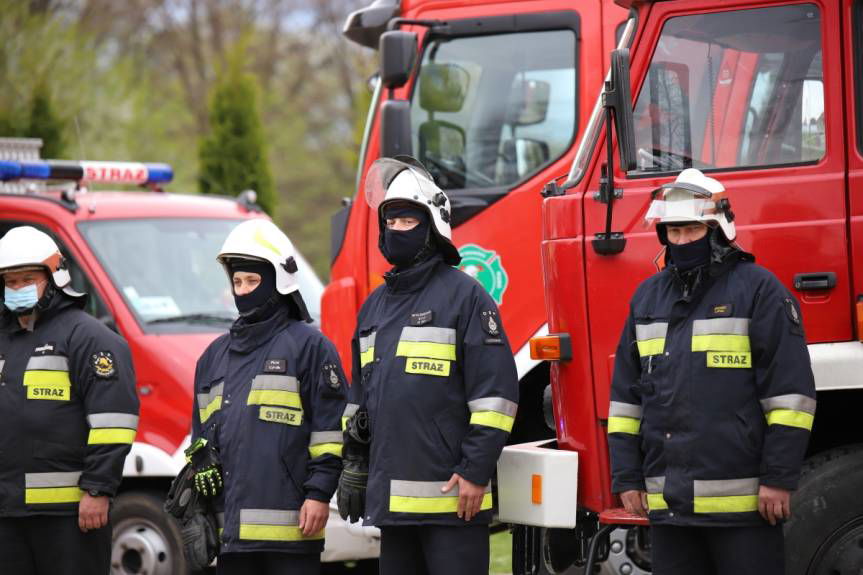 Jedlicze. Oddali hołd zamordowanemu policjantowi z Raciborza