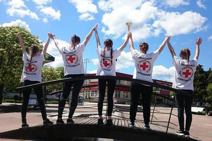 Aktywna młodzież z Krosna w Polskim Czerwonym Krzyżu