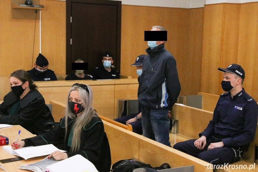 Śmierć w mieszkaniu w Dukli. W sądzie rozpoczął się proces