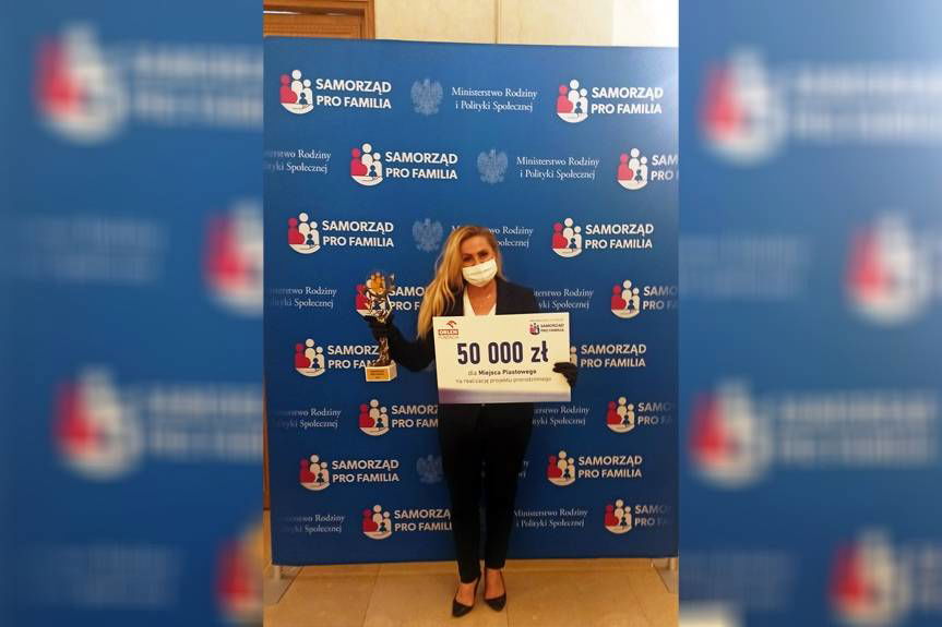 Gmina Miejsce Piastowe z tytułem "Samorząd PRO FAMILIA 2021"