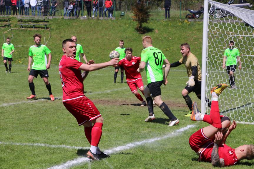 Weekend na boiskach piłkarskich w okręgu krośnieńskim 15-16 maja