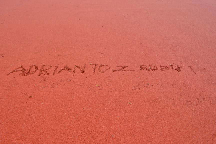 Zniszczyli boisko w Iwoniczu-Zdroju. Straty są ogromne