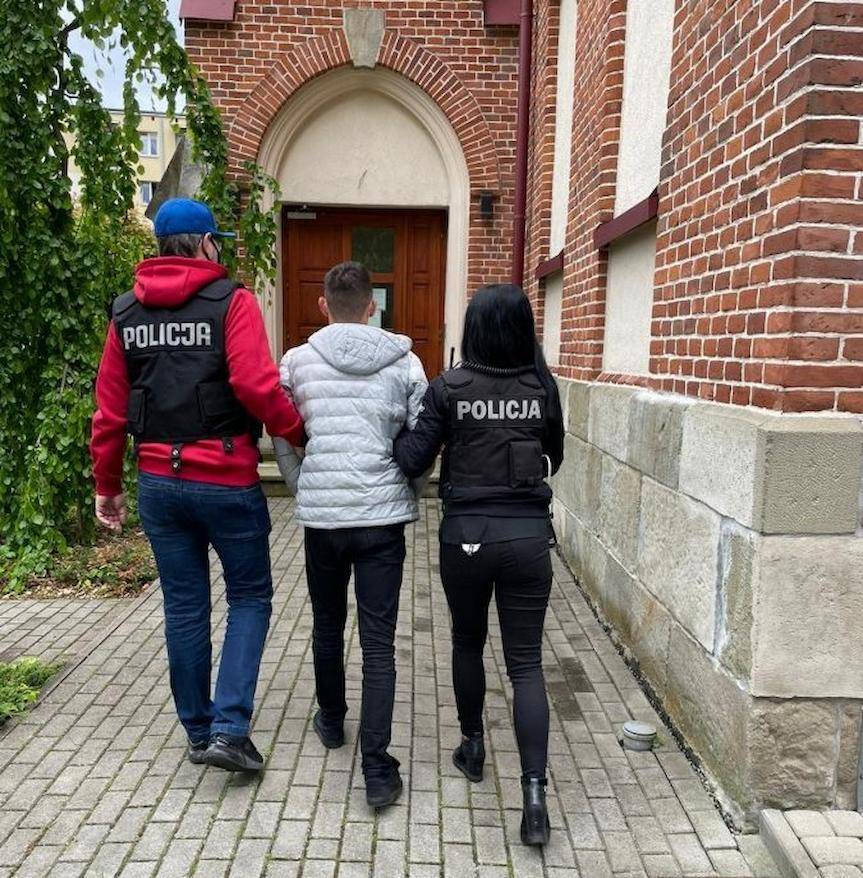 REGION. Uwodził na portalu mężczyzn, a potem szantażował