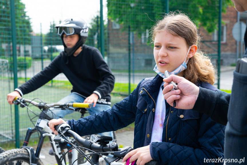 Przy SP nr 3 w Krośnie można naprawić rower [FILM]