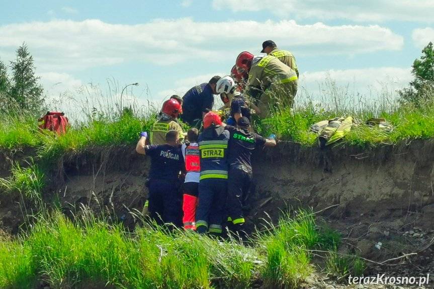 Kąpieli w Jasiołce omal nie przypłacił życiem