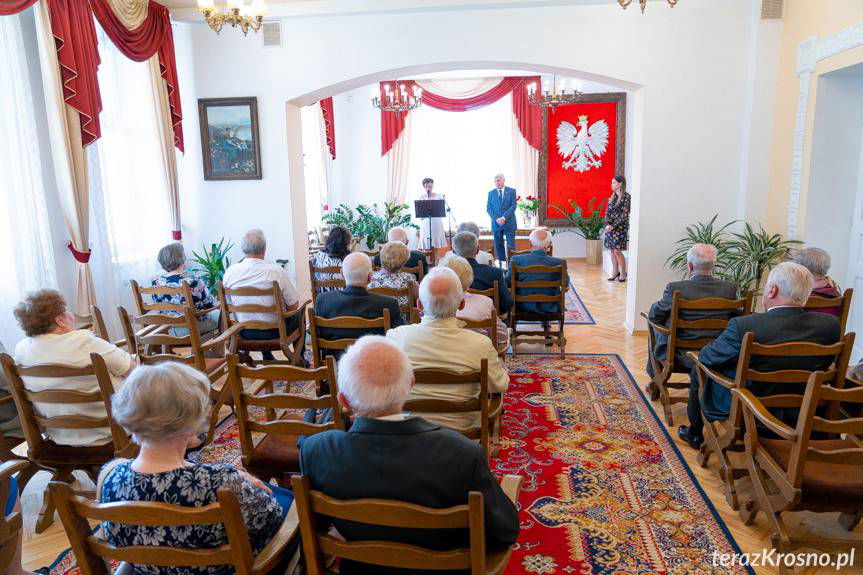 Złote Gody w Krośnie. Świętowało ponad 60 par