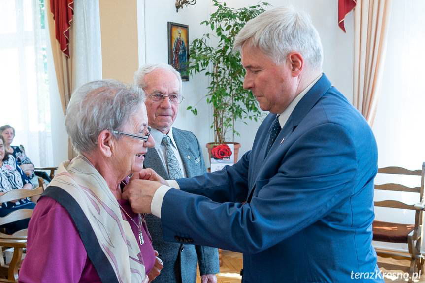Złote Gody w Krośnie. Świętowało ponad 60 par