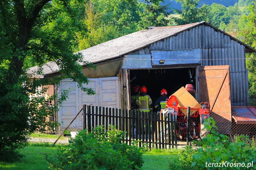 Pożar w budynku gospodarczym w Lubatowej