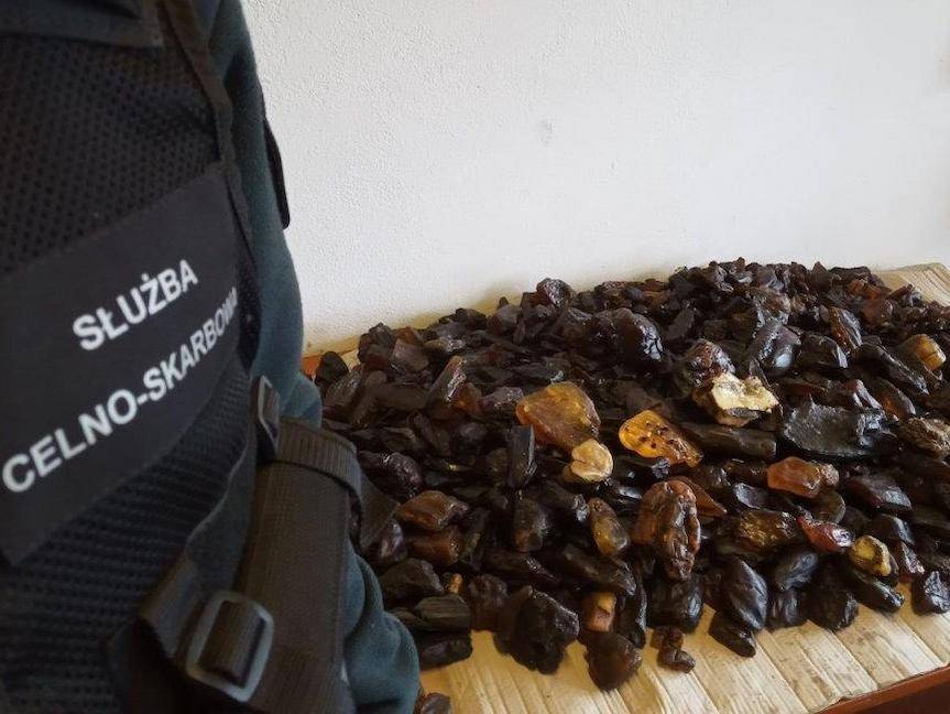 REGION. Bursztyn ukryty w zbiorniku paliwa