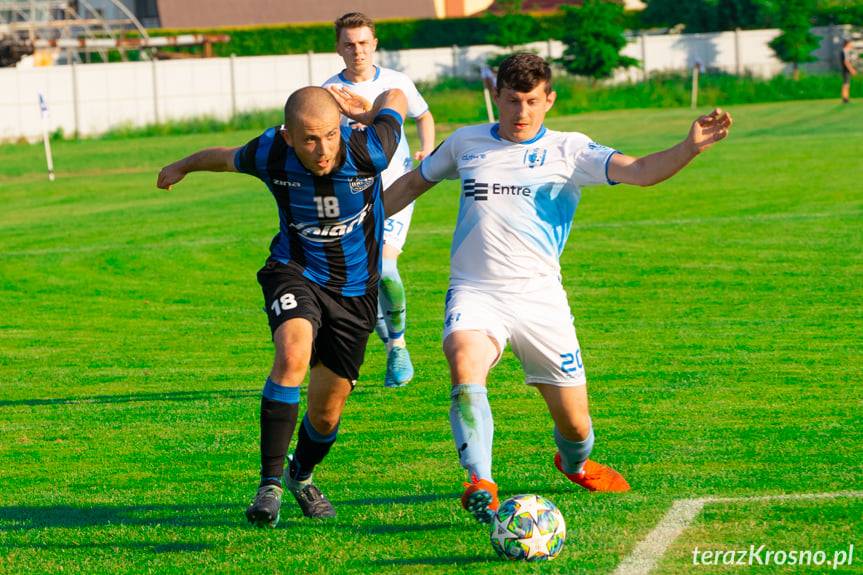 Nafta pokonała Kotwicę. Zwycięska bramka Łukasza Cichonia