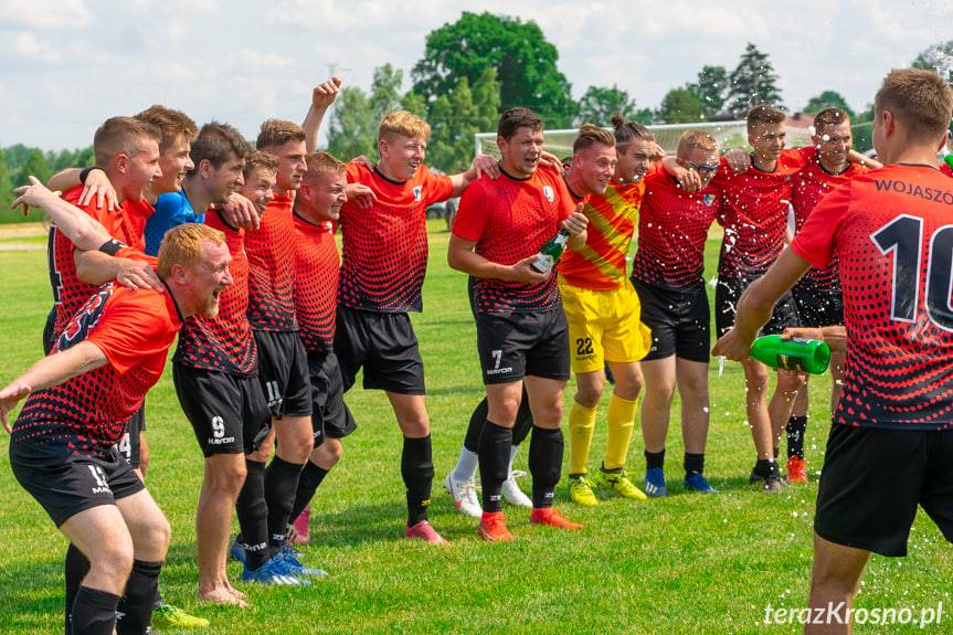 Historyczny awans Rędzinianki, feta na stadionie w Wojaszówce