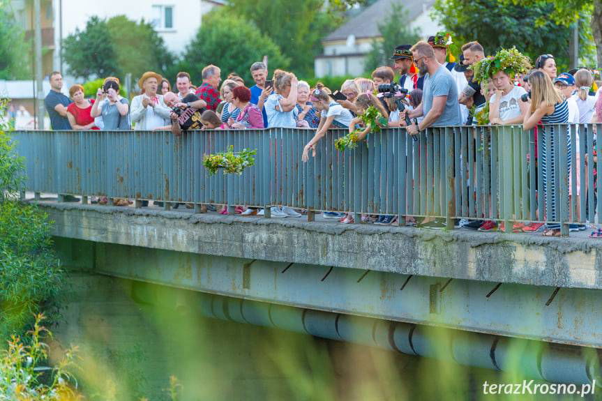 Udane Sobótki w Dukli, wianki popłynęły z nurtem Jasiołki