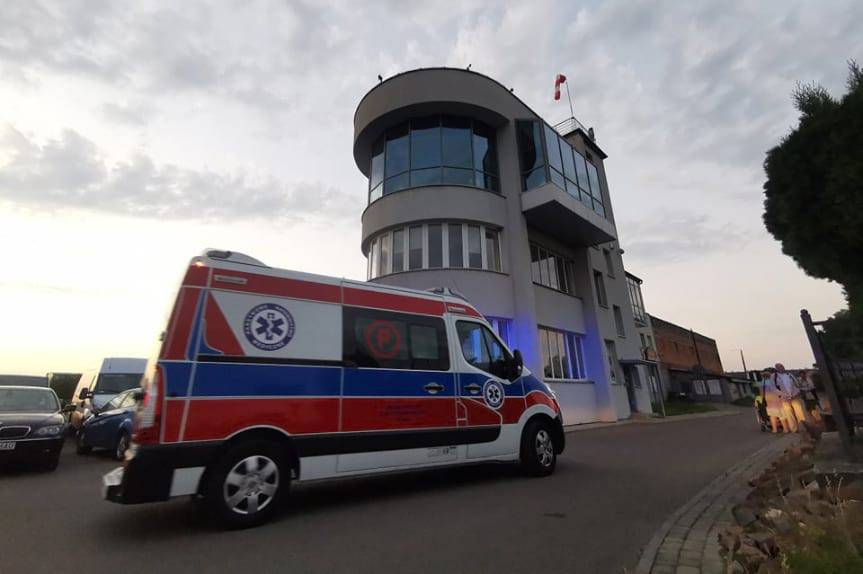 Wypadek paralotniarza na krośnieńskim lotnisku