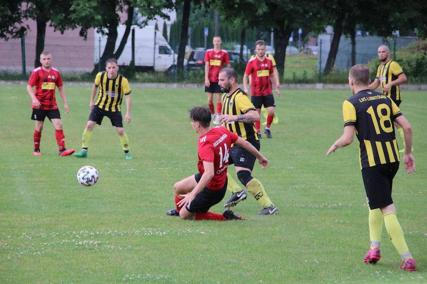 Środa na boiskach piłkarskich. Gdzie zagra Twoja drużyna?
