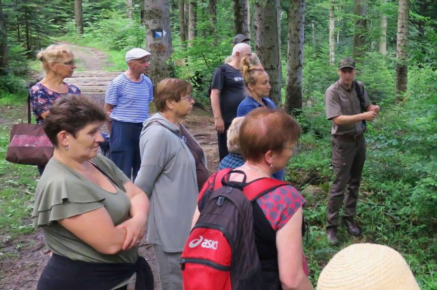 Spacer z leśnikiem po iwonickim lesie