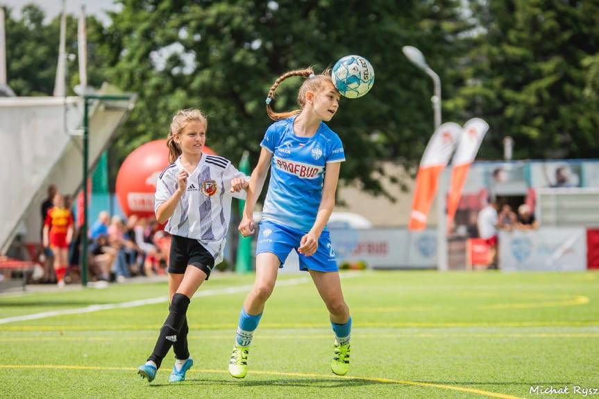 Dziewczyny z Beniaminka wygrywają turniej