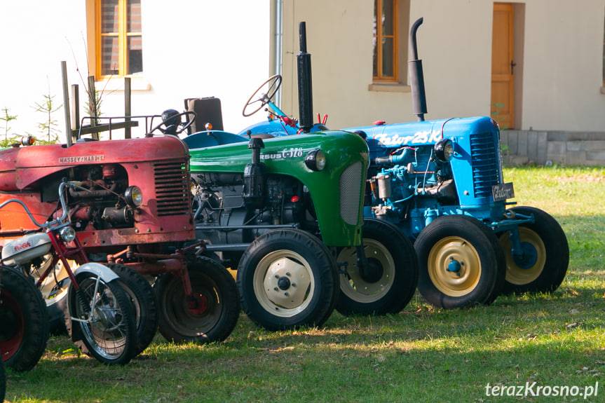 II Zlot Pojazdów Zabytkowych i Silnikó0w Stacjonarnych w Besku 