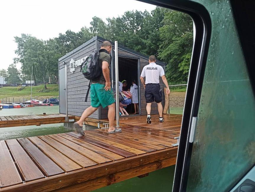 REGION. Akcja policji na Jeziorze Solińskim