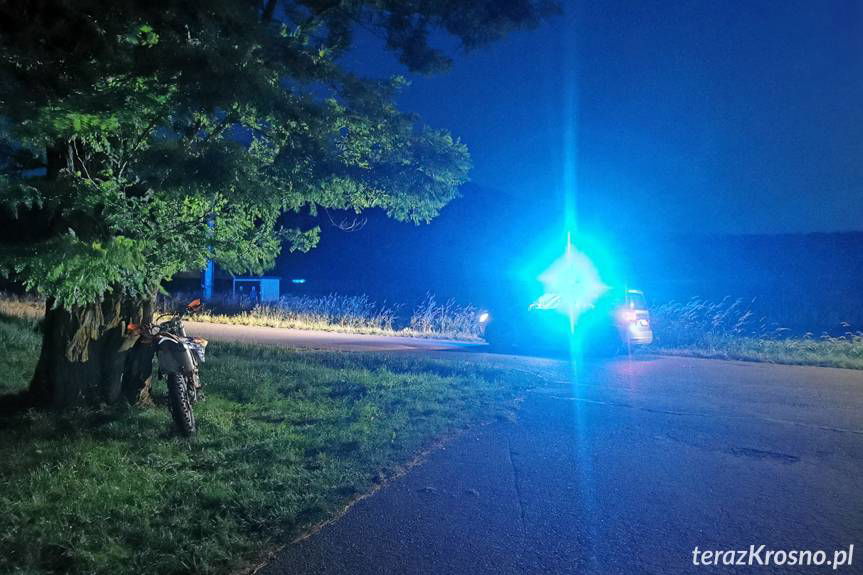 Wypadek motocyklisty z pasażerem w Jasionce