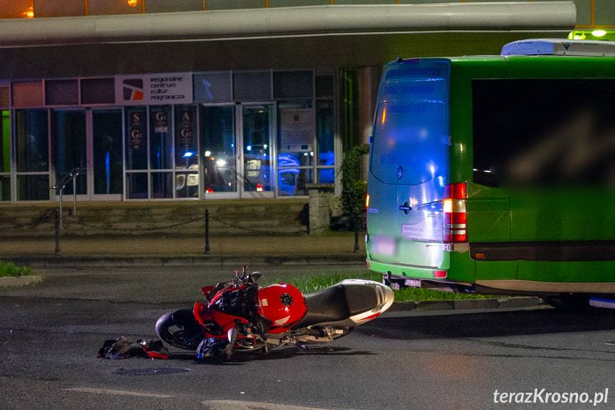 Wypadek na skrzyżowaniu Kolejowej i Krakowskiej w Krośnie