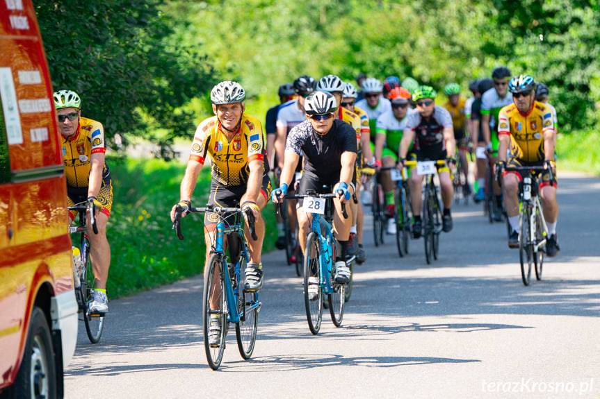 Jadąc rowerem promowali zdrowy tryb życia i honorowe krwiodastwo