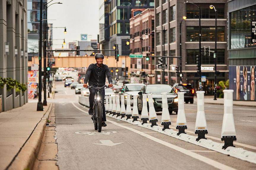 Cross czy trekking - jak rozpoznać rower crossowy i kiedy warto po niego sięgnąć?